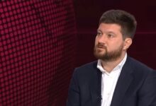 Photo of „Телеком Србија“ го монополизира медиумскиот простор и трошеше јавни пари за политичките потреби на Вучиќ – вели претставник на Студентската листа