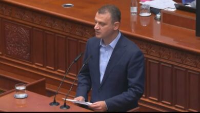 Photo of Трајчулески до Мицкоски: Како гарантирате контрола врз границите по бегствата и случајот со петте тони дрога?