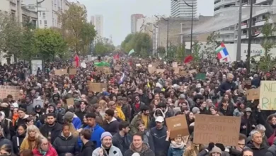 Photo of Протести во Париз: „Работиме се повеќе, а имаме се помалку за живот, затоа ќе гори се’“, тврди еден од демонстрантите