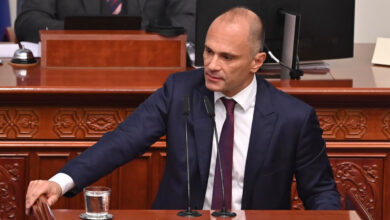 Photo of Филипче: Има ли нешто за што не сум виновен? За гравитацијата? Јас. Врне? Јас. Сонцето изгреало? Јас