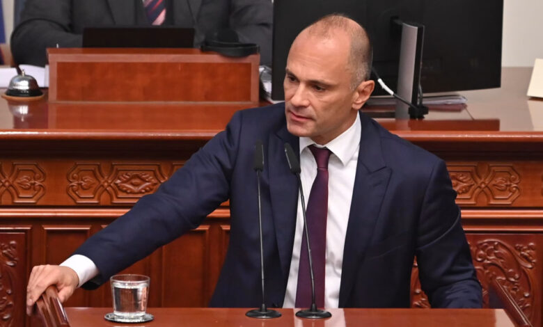 Photo of (Видео) Филипче до Мицкоски: Ја почитувам функцијата ама тебе не – поради тоа како владееш и како го навредуваш народот
