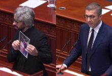 Photo of (ВИДЕО) Апасиев го праша Мицкоски за бизнисите на баџанакот, а премиерот му порача обвинувањата да ги докаже на суд