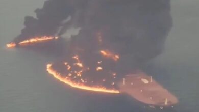 Photo of ПЕКОЛ ВО ОРМУСКИОТ ТЕСНЕЦ: Огромен танкер во пламен, Иран испрати застрашувачко предупредување (ВИДЕО)