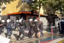 Photo of Над 300 повредени на студентските протести во Тирана, меѓу нив 191 полицаец