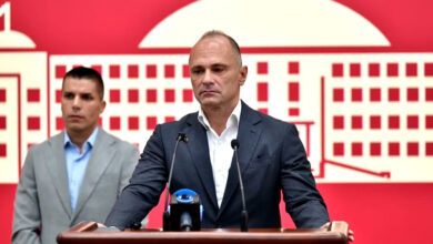 Photo of СДСМ: ВМРО-ОКГ призна пад на довербата од 40% па објави дека народот живее добро поради Гета и дека сака да го викаат талог